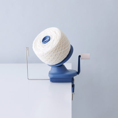 Clover Yarn Ball Winder